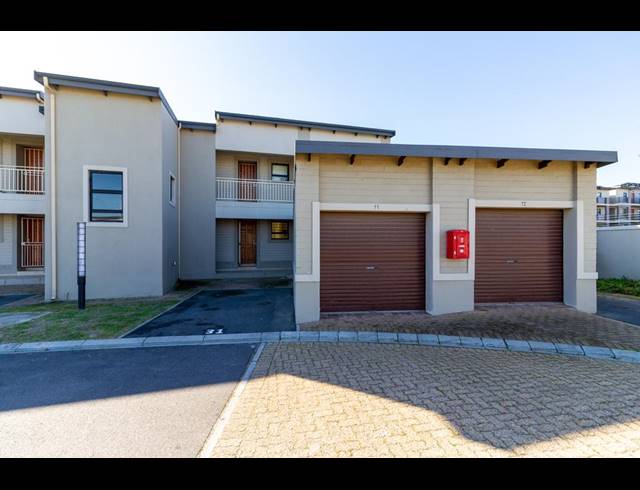 2 BEDROOM APARTMENT SOLD IN BURGUNDY ESTATE